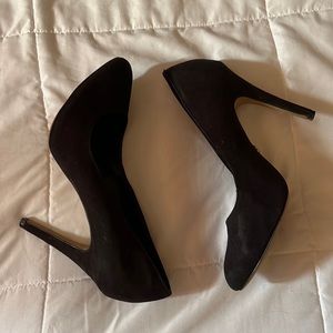 Rock & Republic Black Suede High Heel Shoes